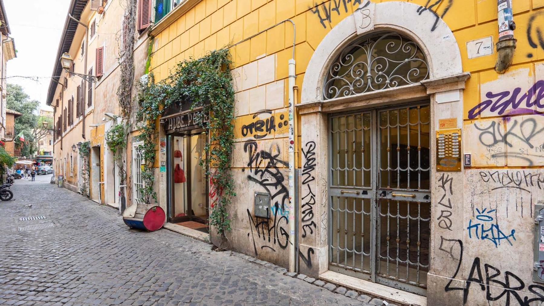 Cozy Nest With Terrace In Trastevere Rome Exterior photo